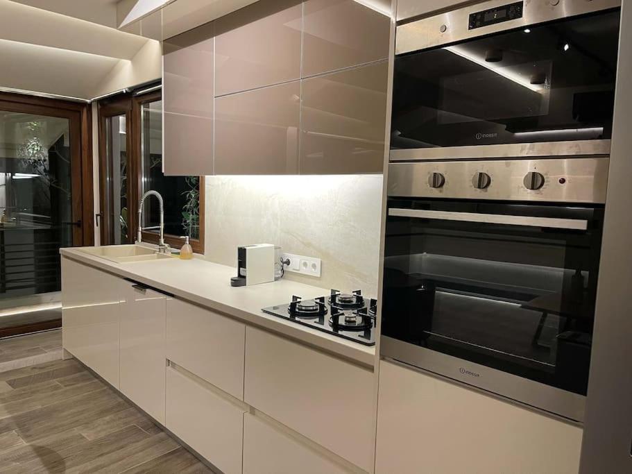 Acropolis Lux Apartment Афины Экстерьер фото