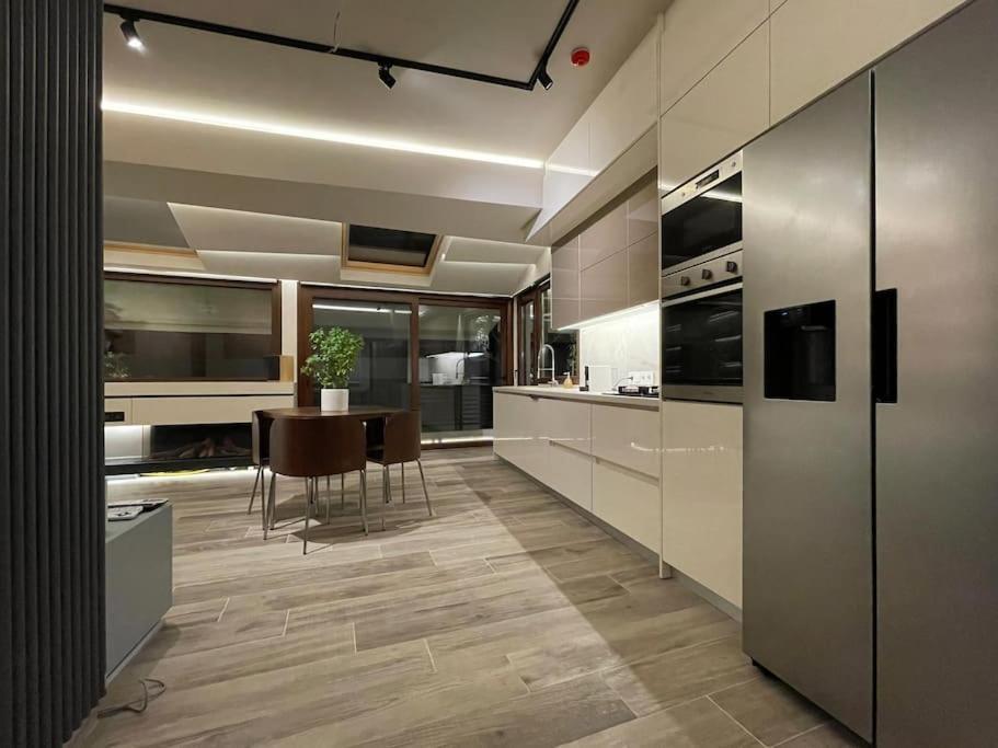 Acropolis Lux Apartment Афины Экстерьер фото
