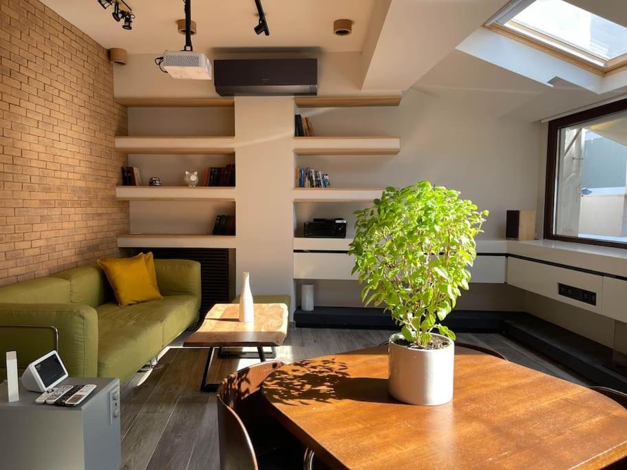Acropolis Lux Apartment Афины Экстерьер фото