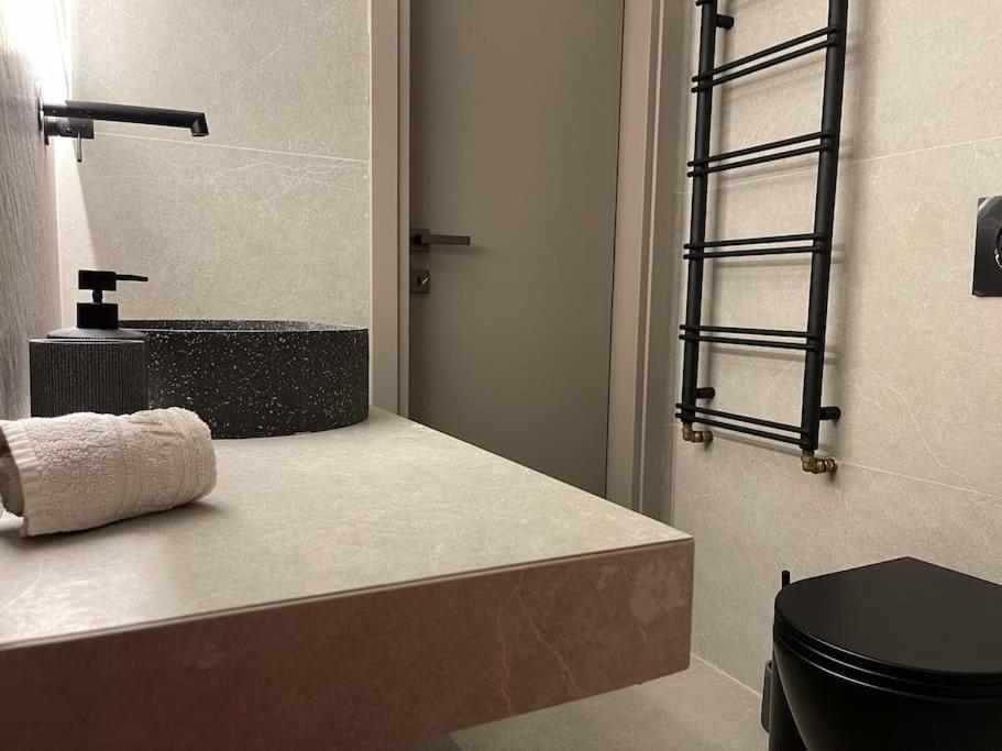 Acropolis Lux Apartment Афины Экстерьер фото